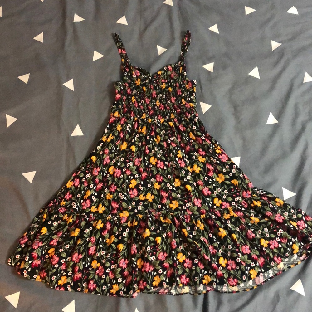 Dress - Picture 2 of 2